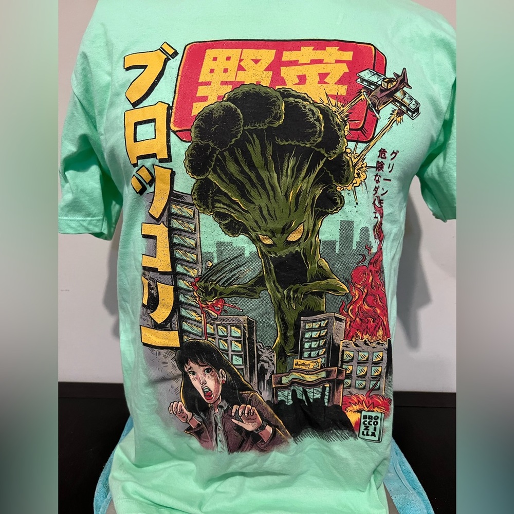 Mens graphic tee shirt (Broczilla)